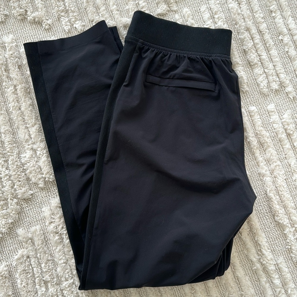 Athleta Cropped Pants